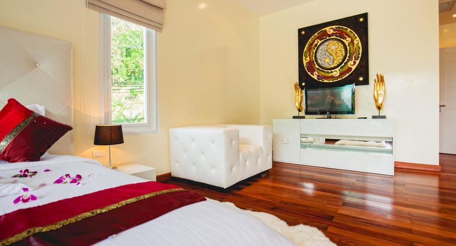 For sale 3 bedrooms condo in Kathu, Phuket