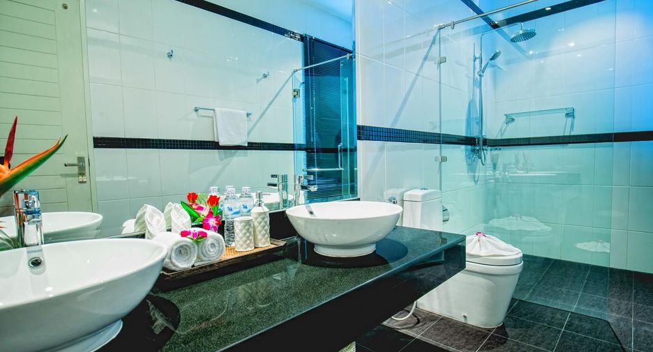 For sale 3 bedrooms condo in Kathu, Phuket