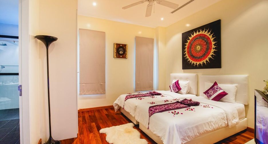 For sale 3 bedrooms condo in Kathu, Phuket