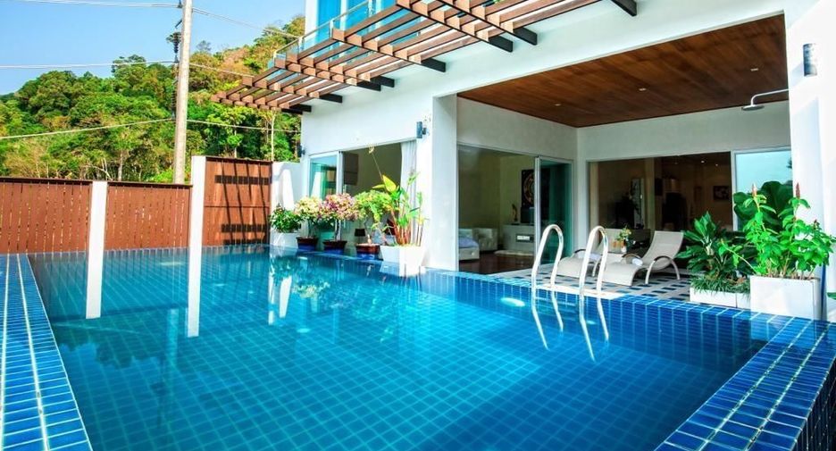 For sale 3 bedrooms condo in Kathu, Phuket