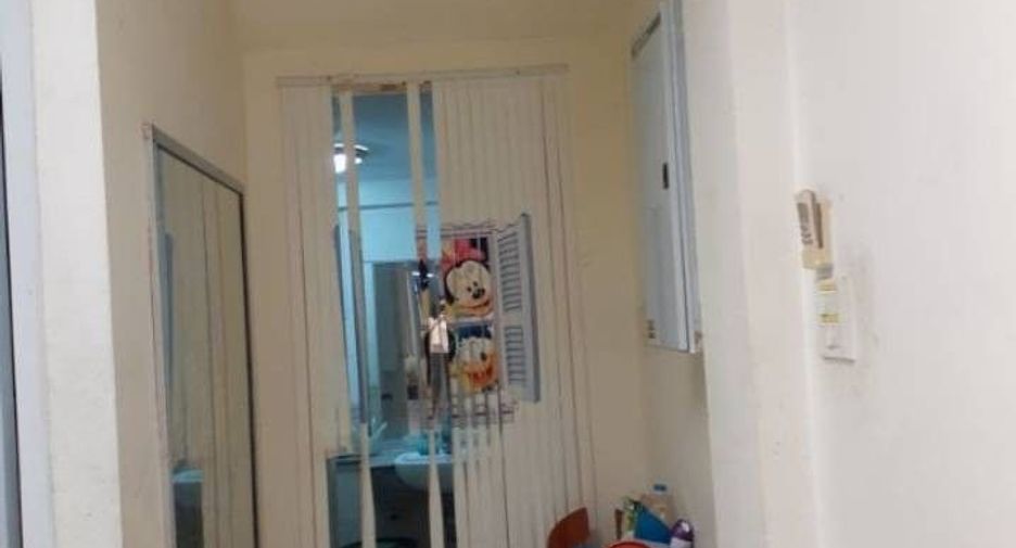For sale 4 bedrooms house in Din Daeng, Bangkok