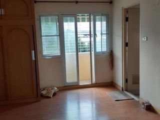 For sale 4 ベッドルーム house in Din Daeng, Bangkok