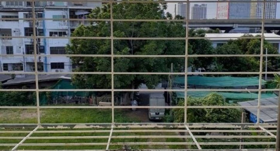 For sale 4 bedrooms house in Din Daeng, Bangkok