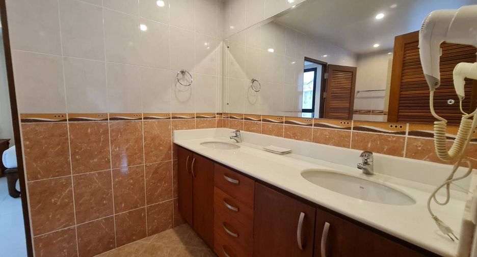 For sale 2 bedrooms condo in Thalang, Phuket