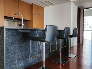 For rent 2 ベッドルーム apartment in Pathum Wan, Bangkok