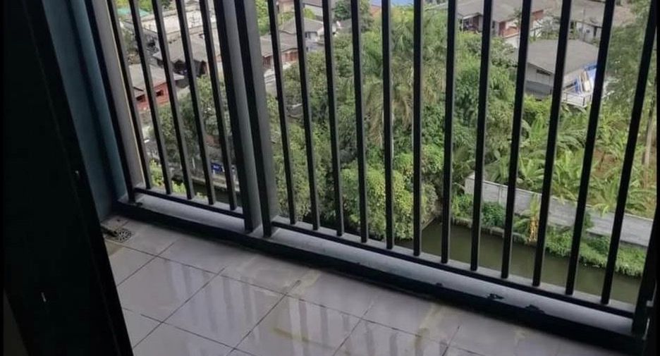 For sale 1 bed condo in Phasi Charoen, Bangkok