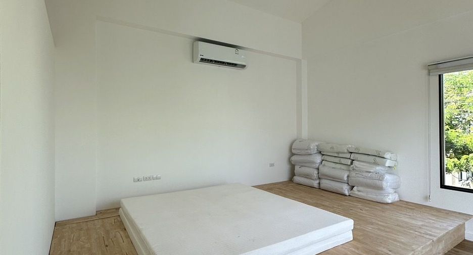 Casa en alquiler de 3 habitaciones en Mueang Phuket, Phuket