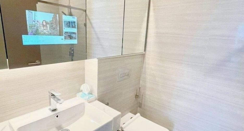 For rent 1 bed condo in Watthana, Bangkok
