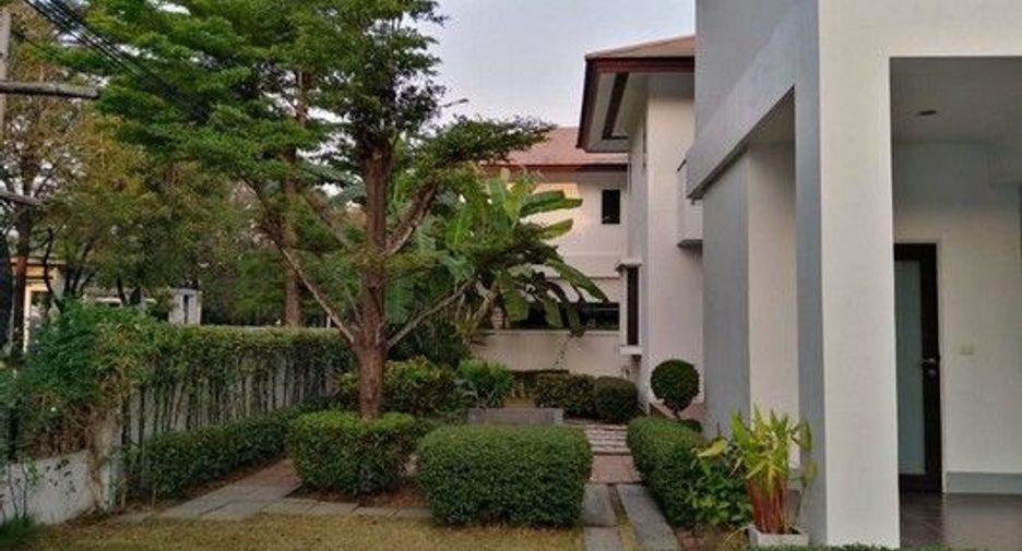 For rent 3 bedrooms house in Prawet, Bangkok