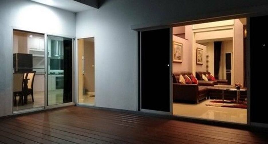 For rent 3 bedrooms house in Prawet, Bangkok