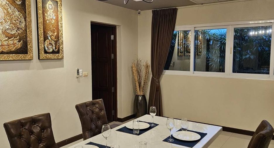 Villa zum Kauf mit 4 Zimmer in Thalang, Phuket