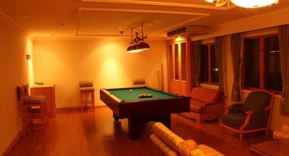 Wohnung zur Miete mit 3 Zimmer in Khlong Toei, Bangkok