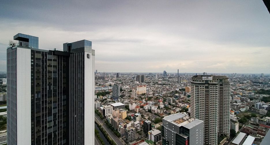 Condo en venta y en alquiler de 1 habitaciones en Sathon, Bangkok
