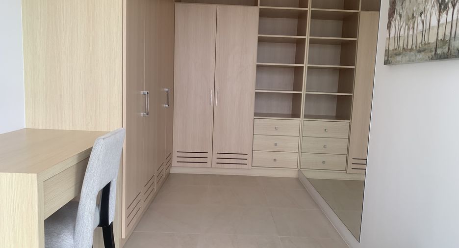 For sale 5 bedrooms villa in Thalang, Phuket