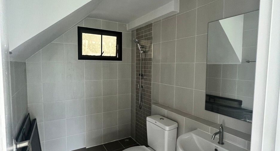 For sale 3 bedrooms house in Bang Phli, Samut Prakan
