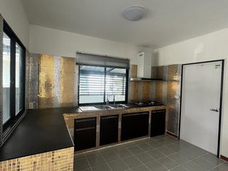 Casa en venta de 3 habitaciones en Bang Phli, Samut Prakan