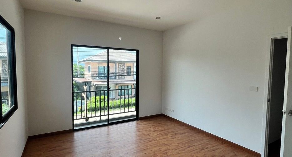 For sale 3 bedrooms house in Bang Phli, Samut Prakan