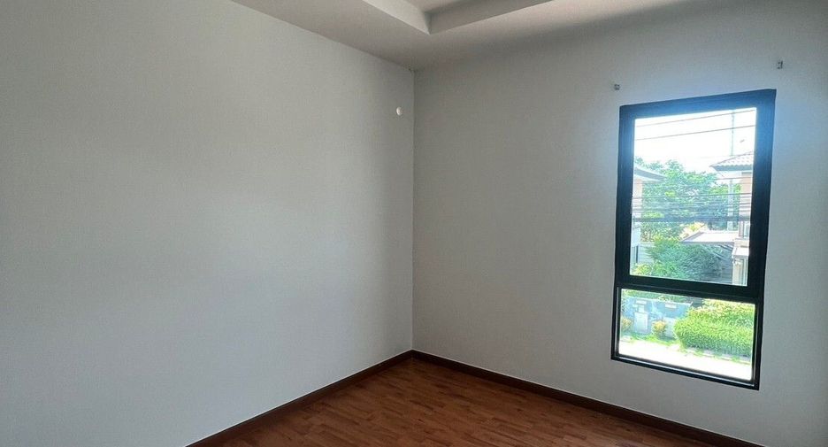 For sale 3 bedrooms house in Bang Phli, Samut Prakan