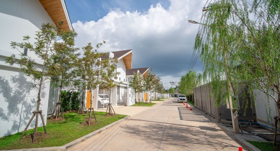 For sale 3 bedrooms villa in Thalang, Phuket