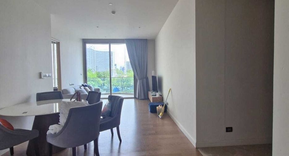 For rent 2 bedrooms condo in Khlong San, Bangkok