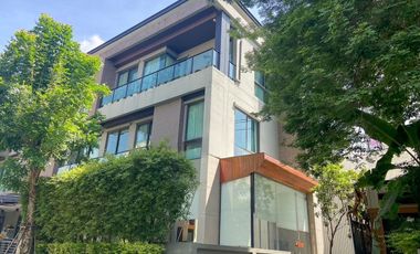 For rent 3 bedrooms house in Wang Thonglang, Bangkok