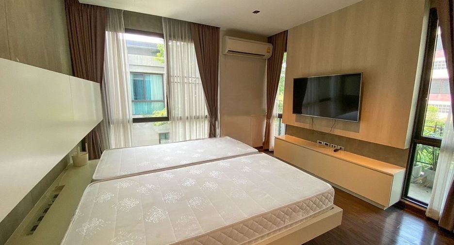 For rent 3 bedrooms house in Wang Thonglang, Bangkok