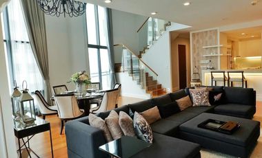 For rent 3 bedrooms condo in Khlong Toei, Bangkok