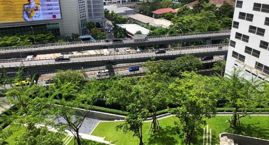 Condo en alquiler de 1 habitaciones en Bang Rak, Bangkok