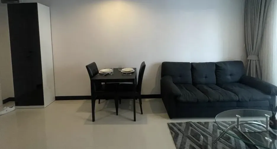 ให้เช่า 2 ห้องนอน คอนโด ใน คลองเตย, กรุงเทพฯ