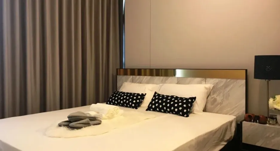 For rent 2 bedrooms condo in Khlong Toei, Bangkok