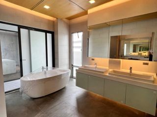 For sale 5 bedrooms house in Bang Sue, Bangkok