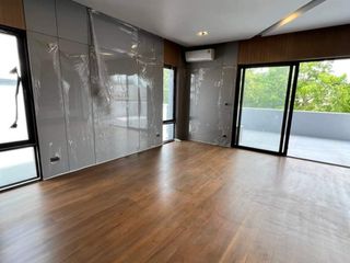 For sale 5 bedrooms house in Bang Sue, Bangkok