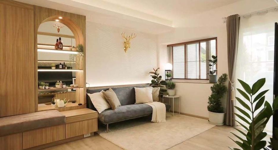 For rent 3 bedrooms townhouse in Prawet, Bangkok