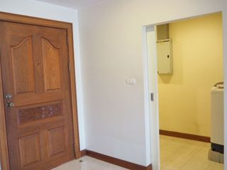 For rent 2 bedrooms condo in Pathum Wan, Bangkok