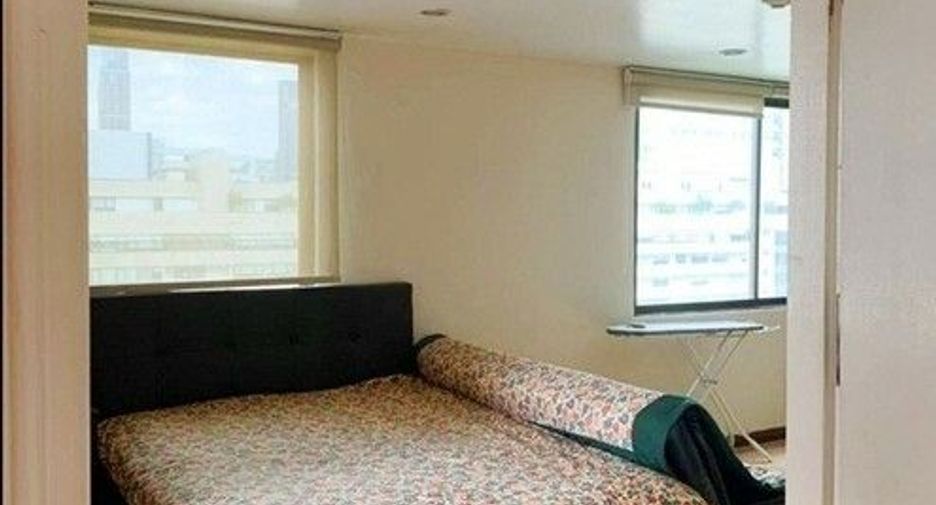 For rent 2 bedrooms condo in Watthana, Bangkok
