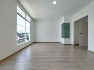 出售 2 卧室 联排别墅 在 Bang Phli, Samut Prakan