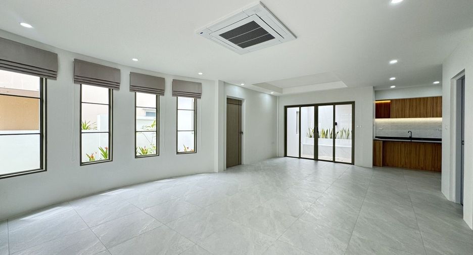 Haus zum Kauf mit 3 Zimmer in Mueang Phuket, Phuket
