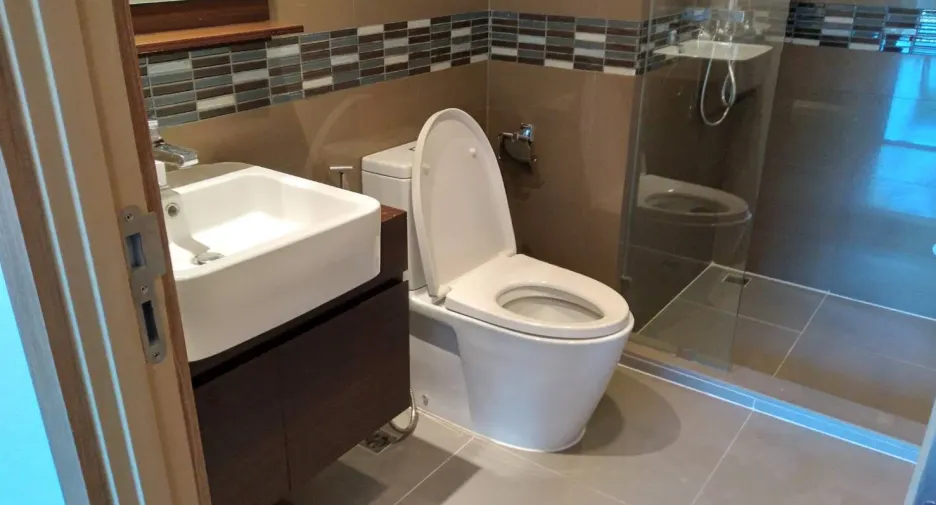 For sale 2 bedrooms condo in Watthana, Bangkok
