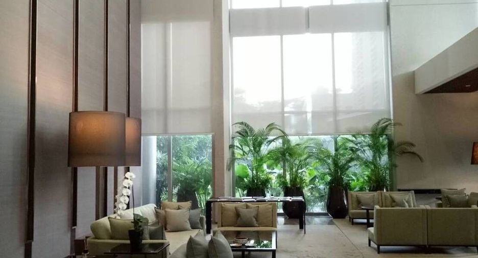 For rent 2 bedrooms condo in Pathum Wan, Bangkok