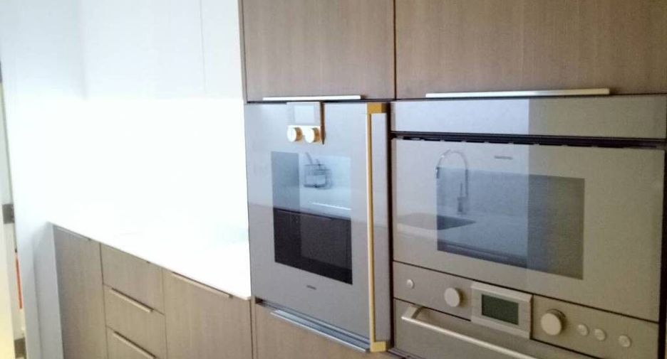 For rent 2 bedrooms condo in Pathum Wan, Bangkok