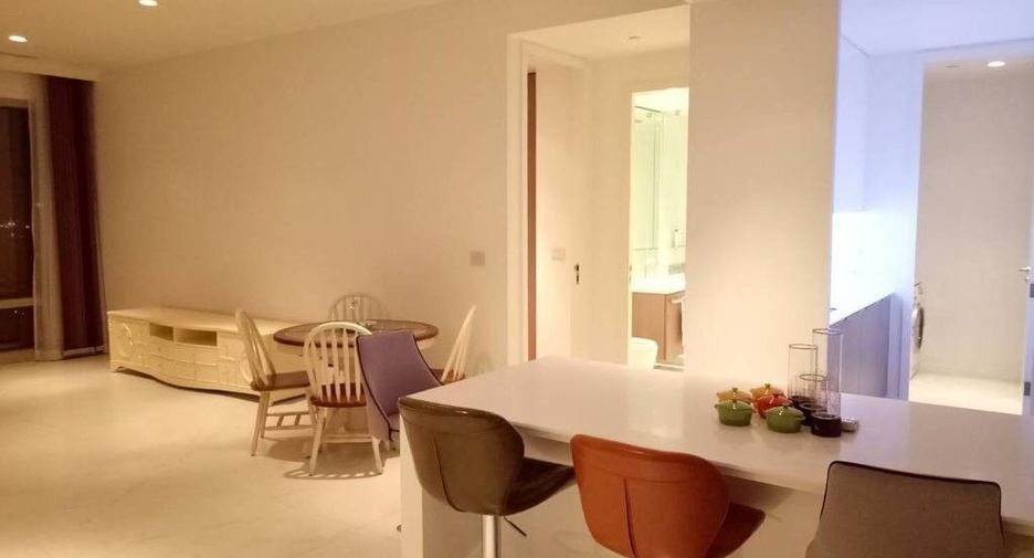 For rent 2 bedrooms condo in Pathum Wan, Bangkok