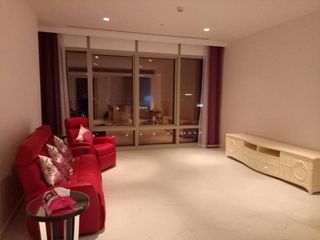 For rent 2 bedrooms condo in Pathum Wan, Bangkok