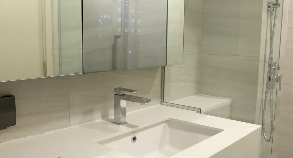 For rent 1 bed condo in Bang Rak, Bangkok