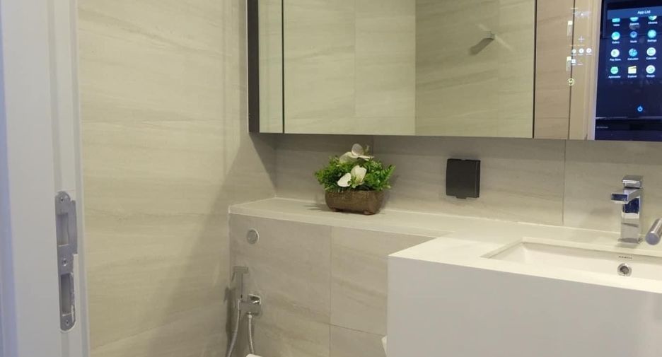 For rent 1 bed condo in Bang Rak, Bangkok