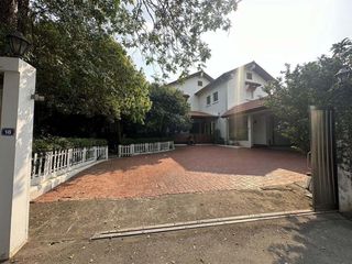 Haus zum Kauf mit 3 Zimmer in Watthana, Bangkok