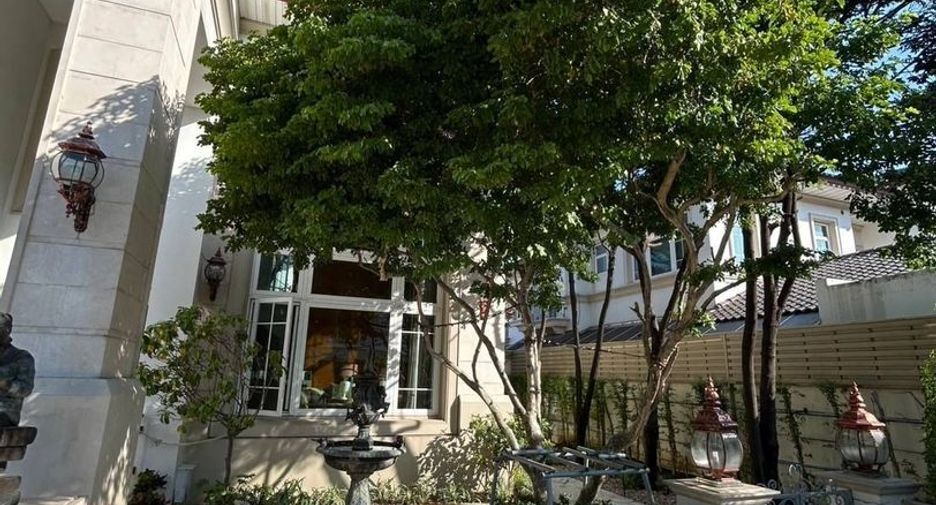 For sale 5 bedrooms house in Bueng Kum, Bangkok
