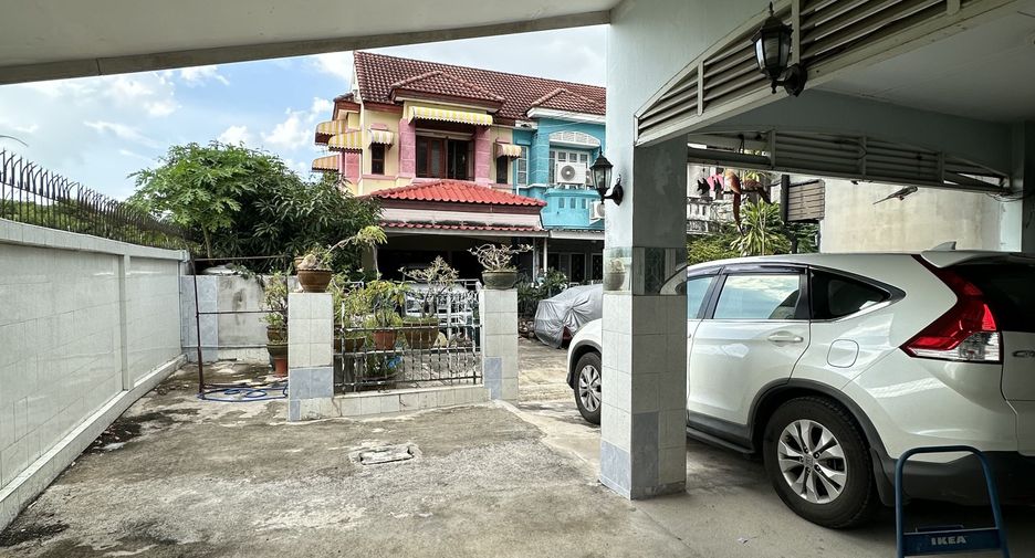 Reihenhaus zum Kauf mit 2 Zimmer in Sai Mai, Bangkok