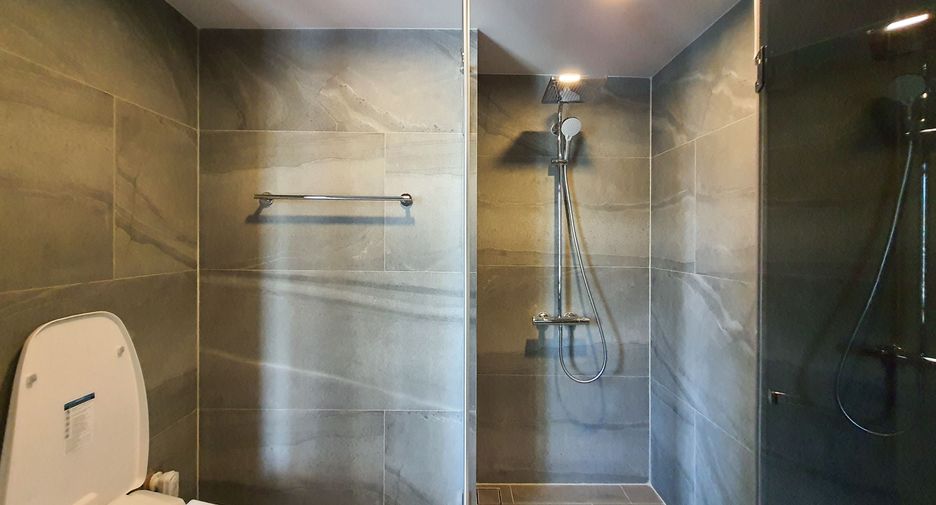 For rent 1 bed condo in Ratchathewi, Bangkok