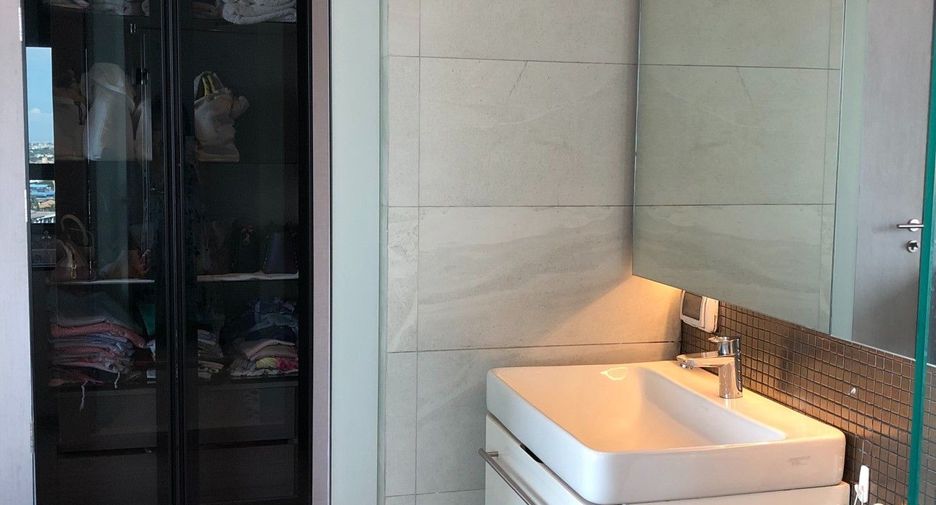 Wohnung zur Miete mit 2 Zimmer in Watthana, Bangkok