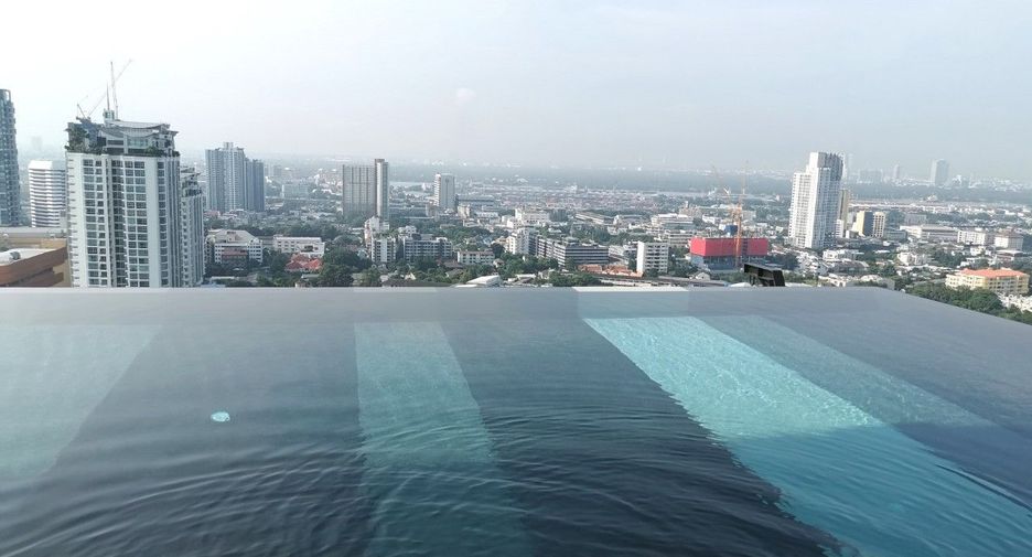 Wohnung zur Miete mit 2 Zimmer in Watthana, Bangkok